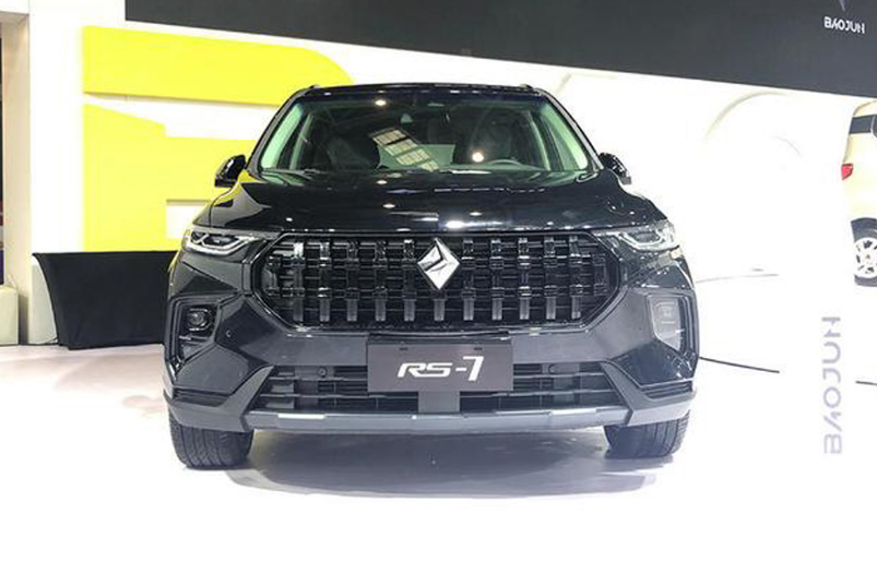 宝骏越来越"豪横",中大型suv实车亮相!黑武士风格够霸气