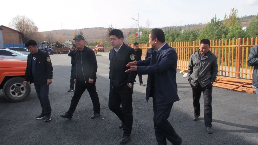 黑龙江省塔河林业局党委委员,林业局副局长齐毅带队开展安全生产大