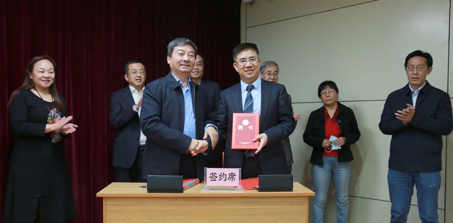 史本康教授签约泰安市中心医院泌尿外科客座教授