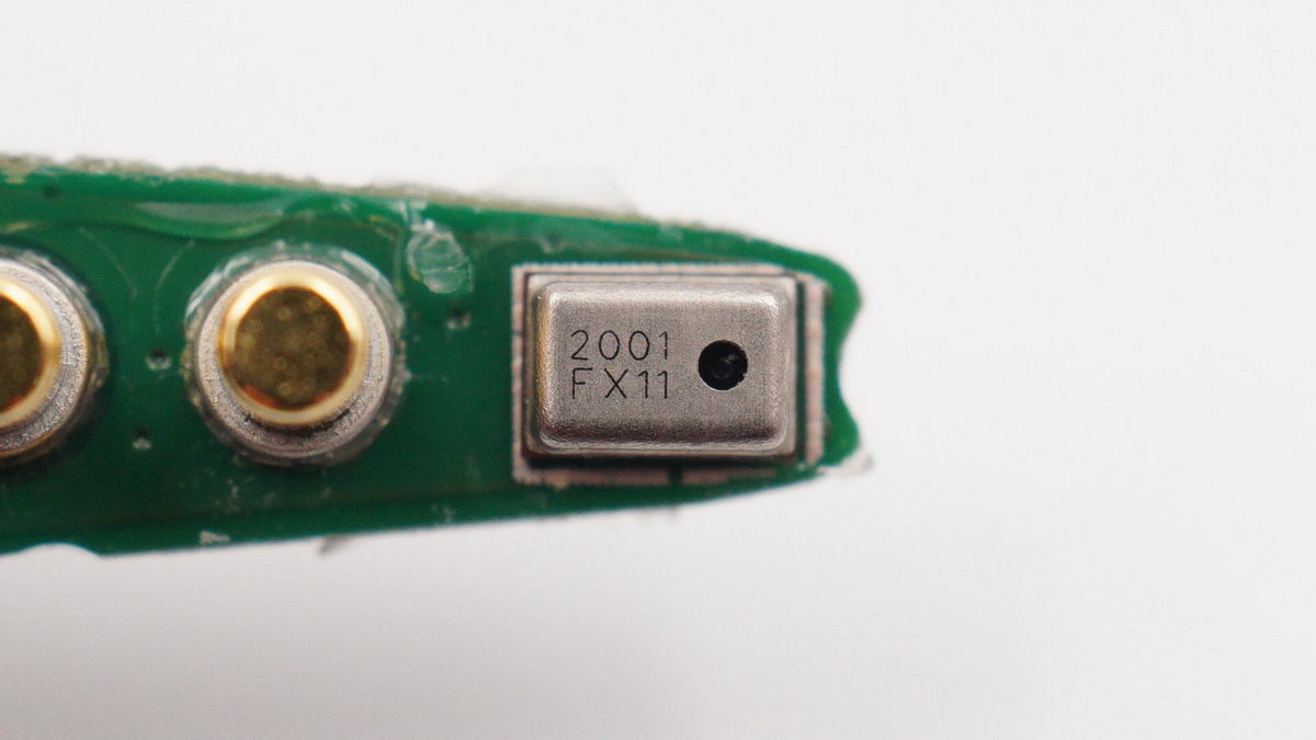 镭雕2001 fx11的mems硅麦.