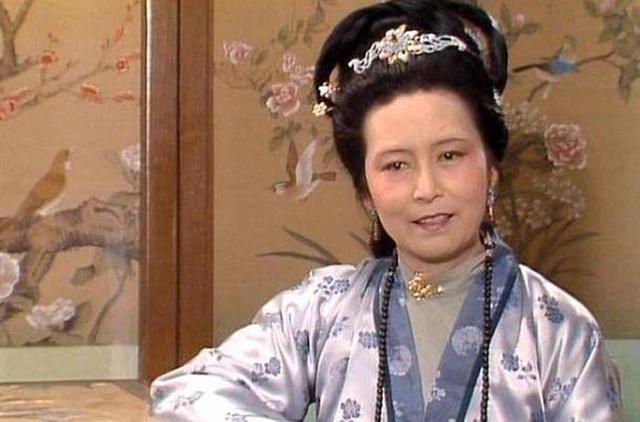 红楼梦中周姨娘是什么样的人?贾府底层的小人物,好似影子的存在