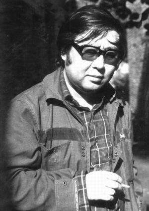 路遥稿费并不低,抽烟花掉数万,穷到没钱领奖,死后留下万元债务