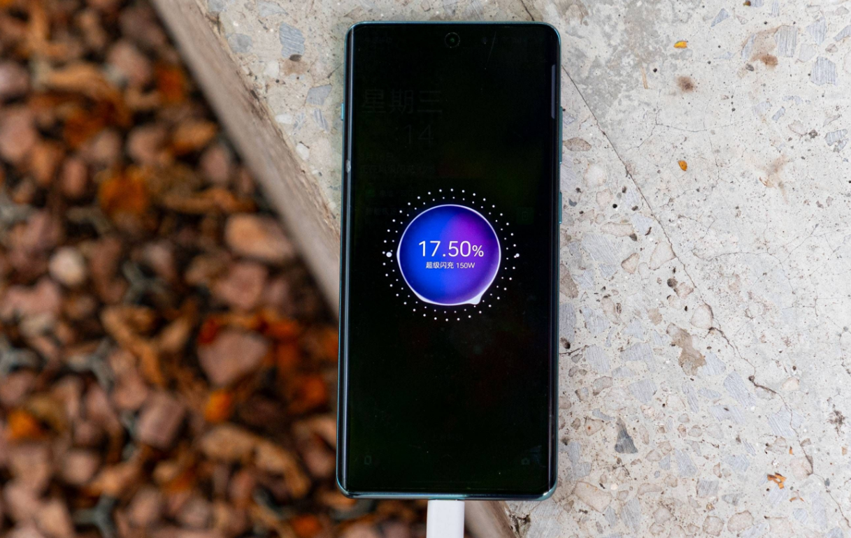 给"对象"买新手机,这4款"颜值高手感好",值得优先考虑