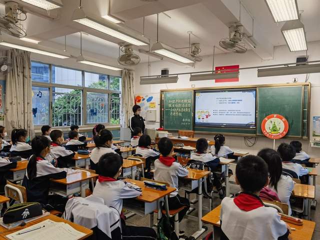 "知识产权进校园,激发创新添活力"——走进海联路小学