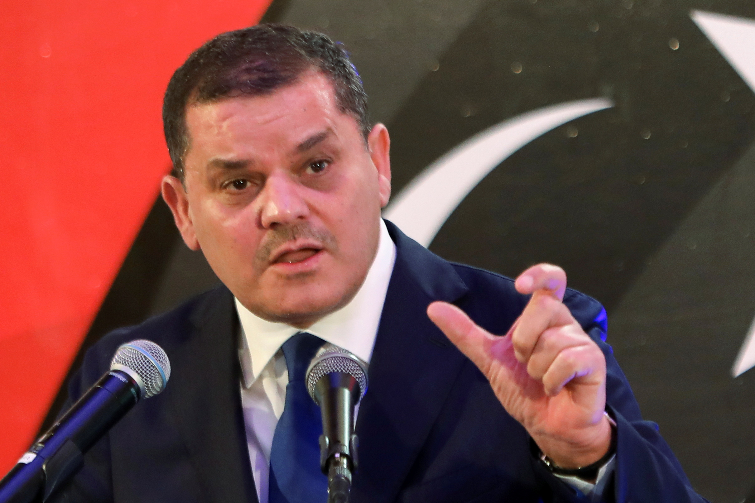 利比亚过渡政府总理向国民代表大会提交新政府组成框架(3)