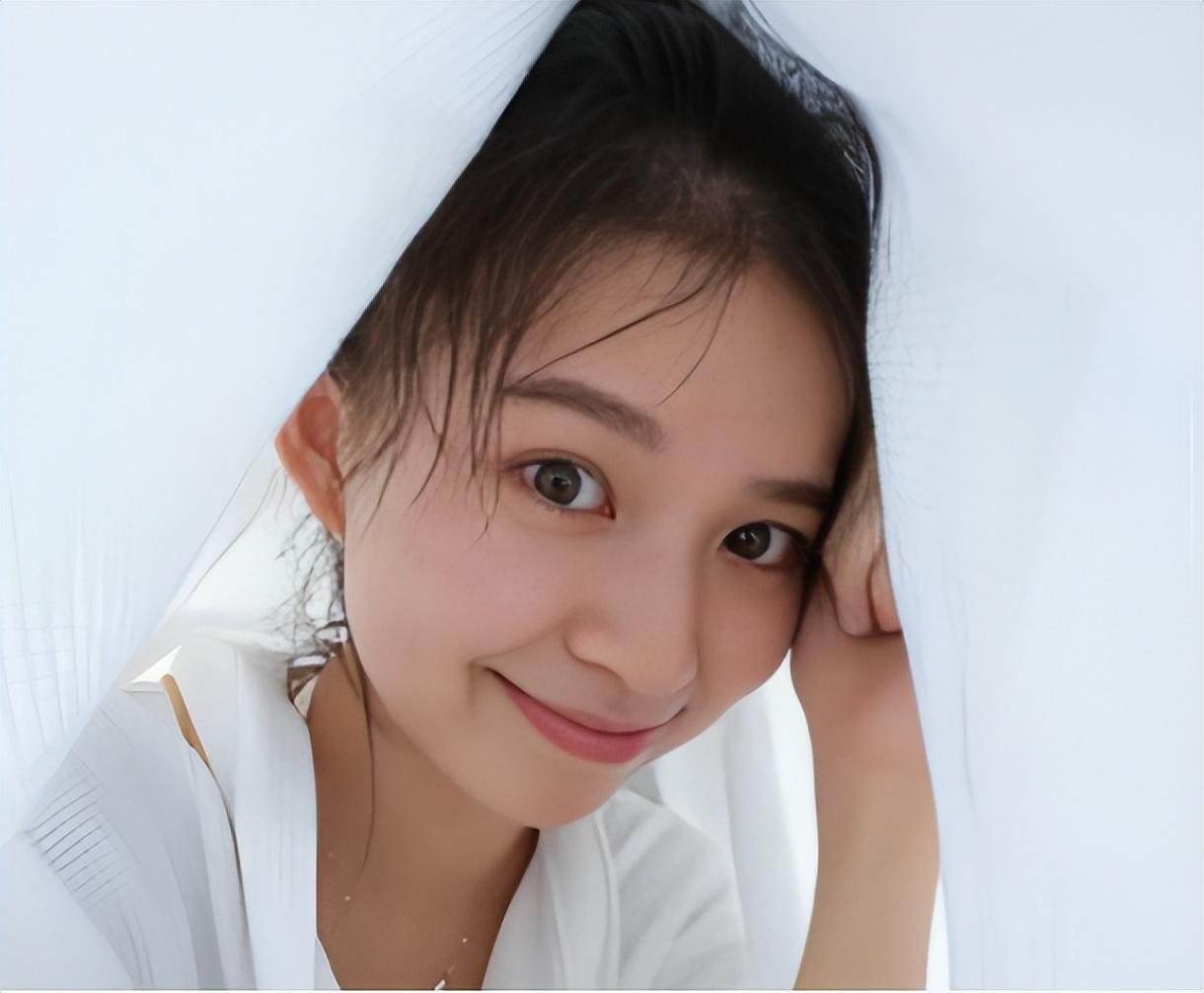 回顾美女ceo林晓芸23岁继承10亿资产如今掌管8700亿金融帝国