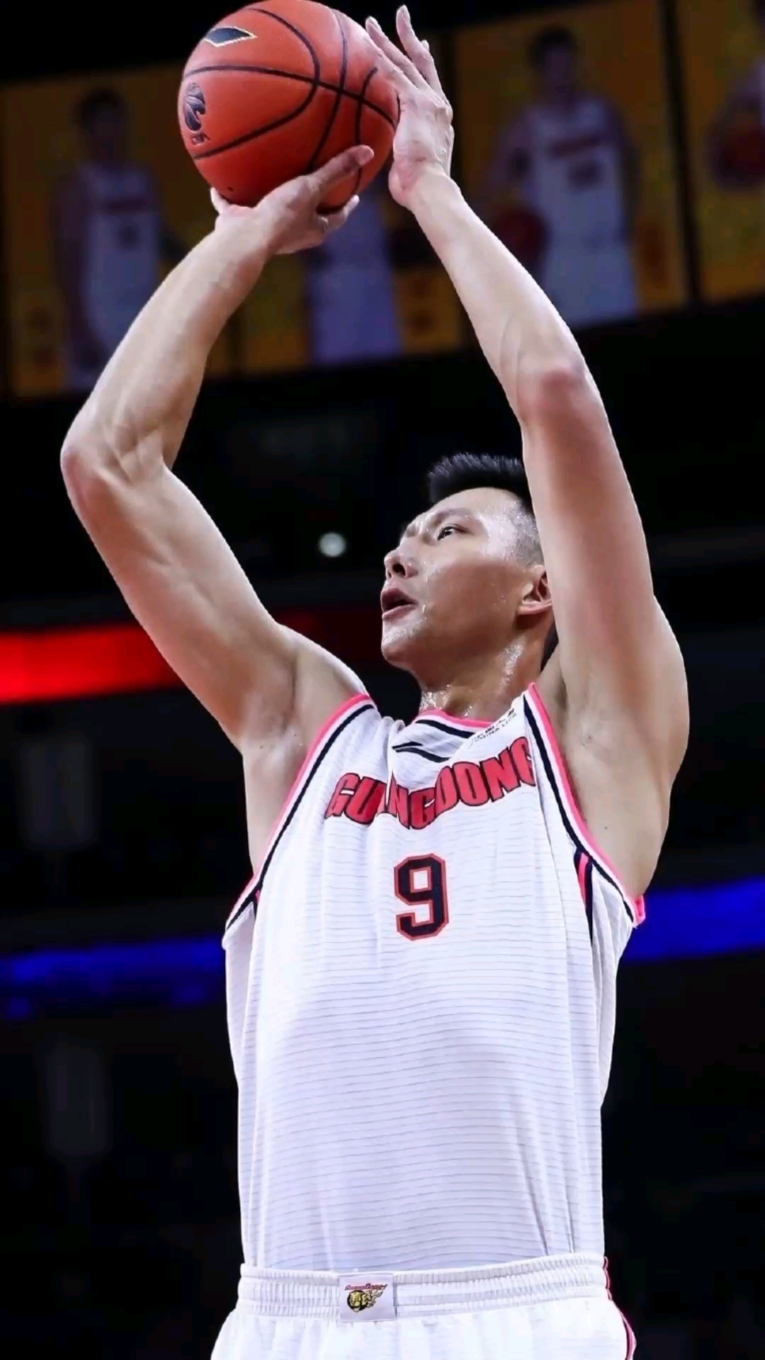 广东宏远分崩离析.杜锋耻辱离队,胡明轩寻求交易,赵睿出走