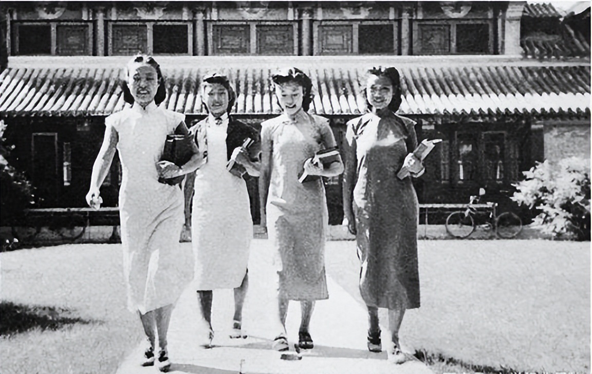 1942年,29岁章亚若离奇死亡,蒋经国日记揭秘:与老蒋脱不了关系