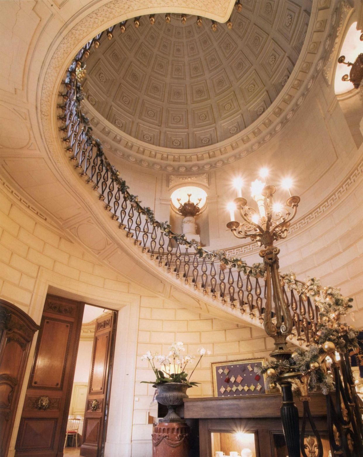 贵族生活的典范:2021中国十大知名酒店高端别墅设计师豪宅设计师