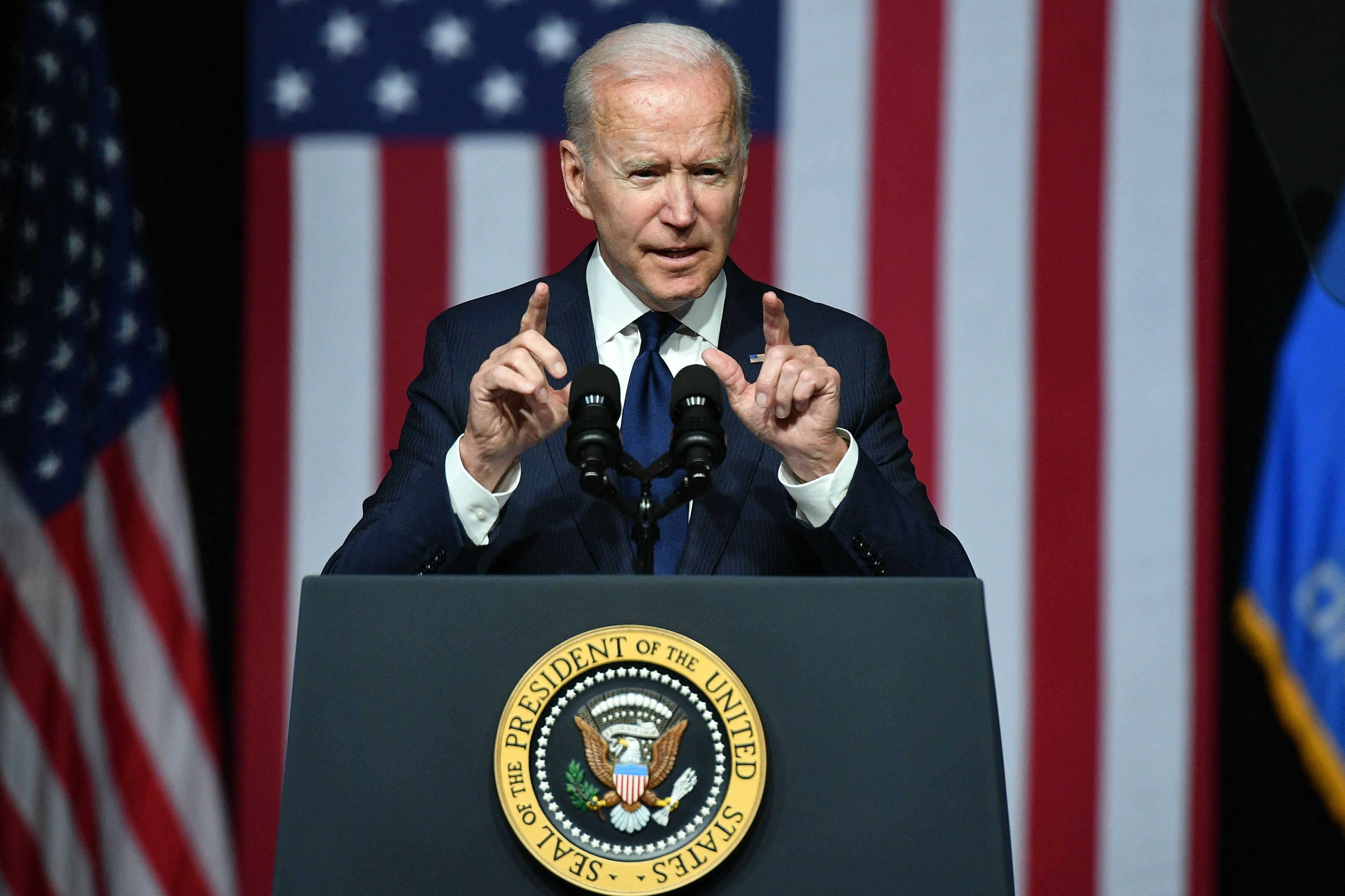 拜登发表演讲纪念塔尔萨种族屠杀百年(5)