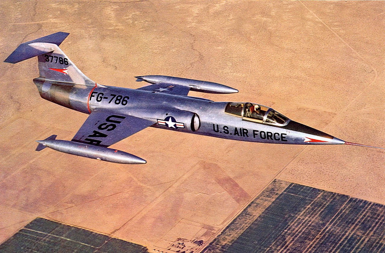 f-104"星战士"战斗机,是美国著名军火商洛克希德.