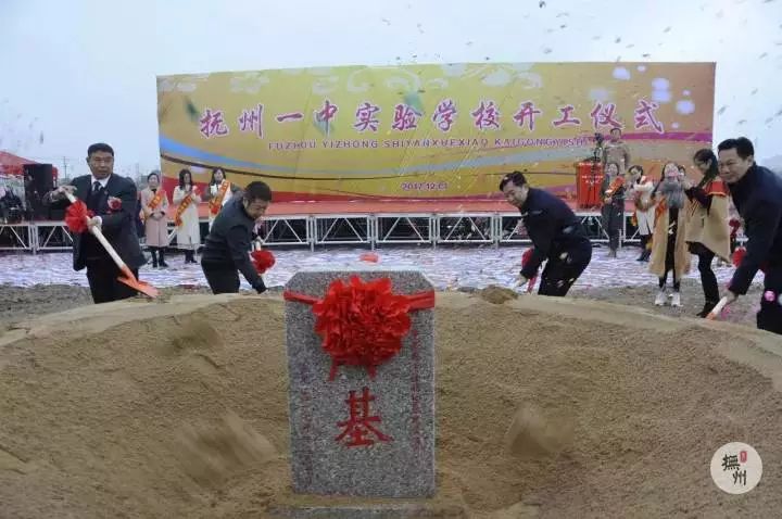 抚州市行知学校(原抚州一中实验学校)落户梦湖西岸,是目前抚州市目前