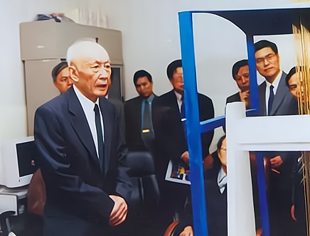 朱光亚:第一任中国工程院院长,最晚被解密的"两弹一星"元勋