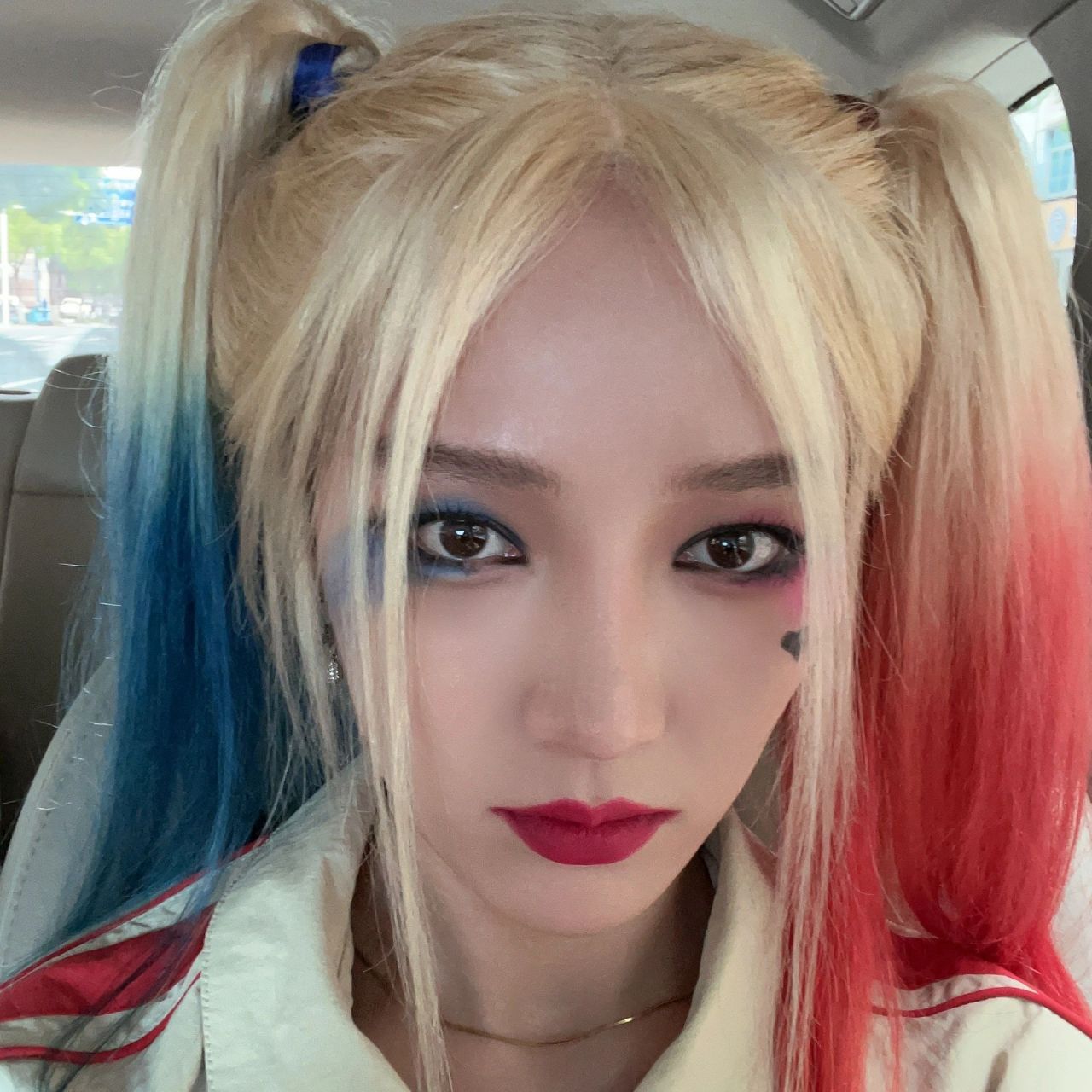 小丑女 那天 横店的月亮很大 很近 我cos了一个小丑女 奎因 怎么样 演