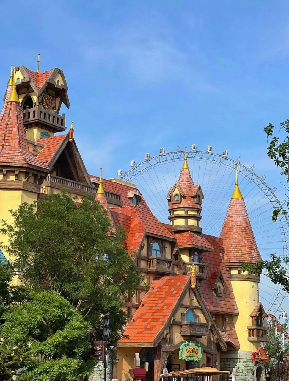 01位置:济南融创游乐园 (历城区经十路与凤鸣路交叉口) 门票:免费