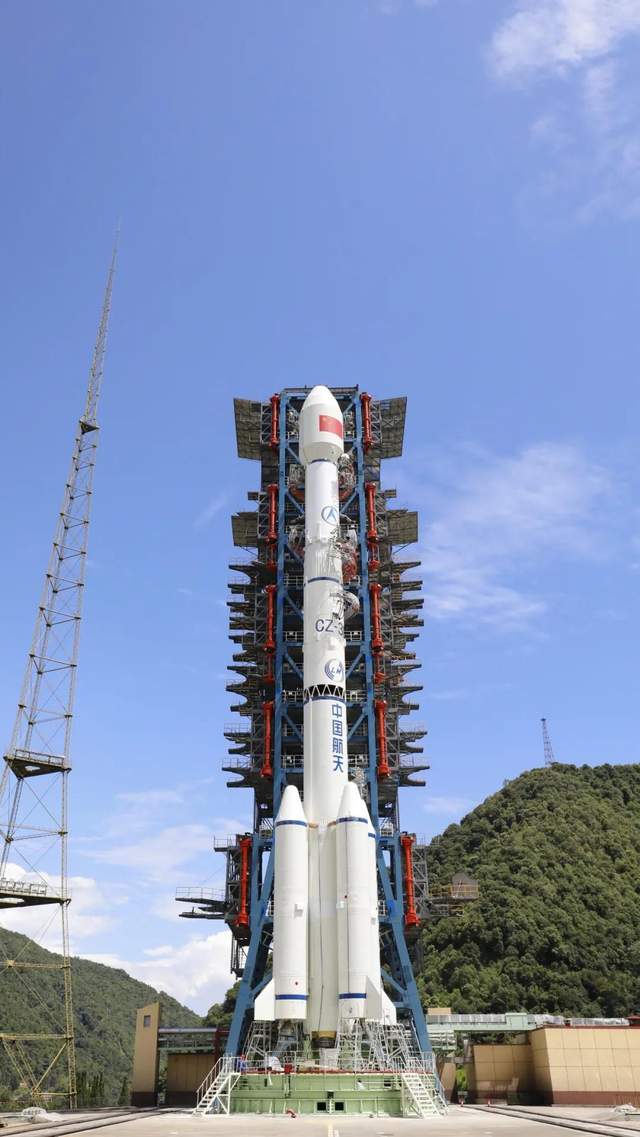 2021中国航天火箭发射图片