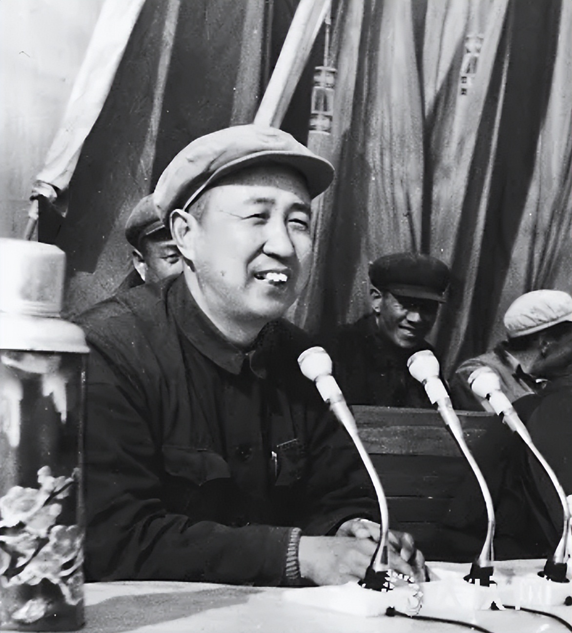 宋振明:为大庆油田立功,1978年任石油部长,2年后却被解除职务
