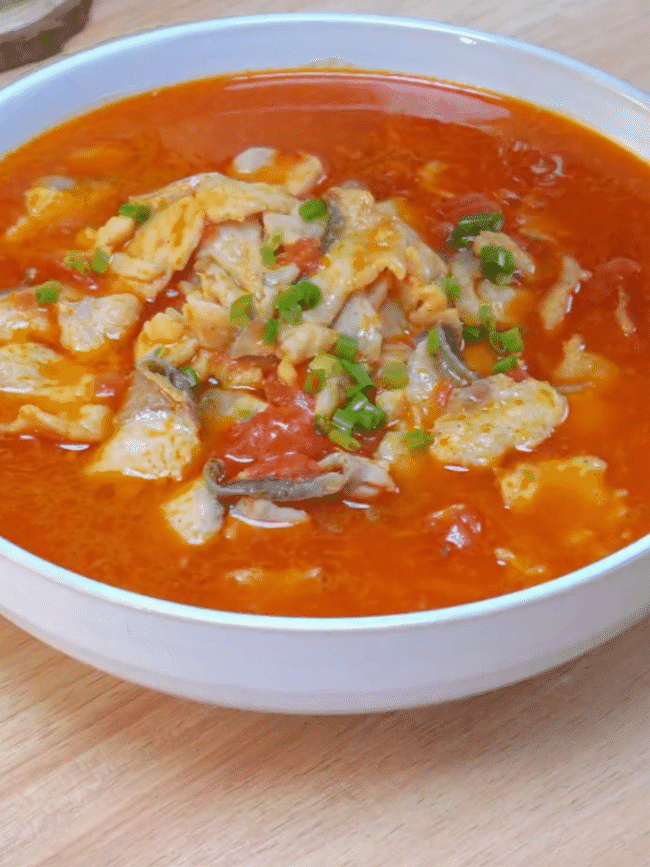 盼之家番茄鱼片:酸甜鲜美,红润诱人!