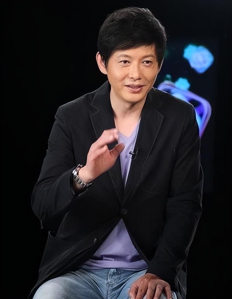 还记得曾经担任央视主持人的程前吗?