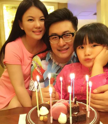 王诗龄晒书法作品,看到她写的字,"富养"的意义就在于此