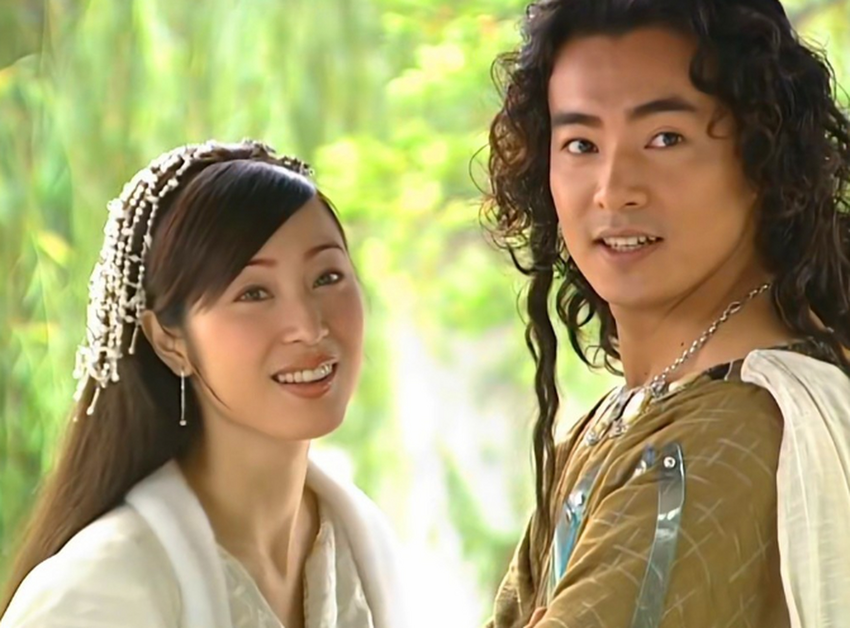 2004年,于波花了260万在北京买了两套没有厕所和