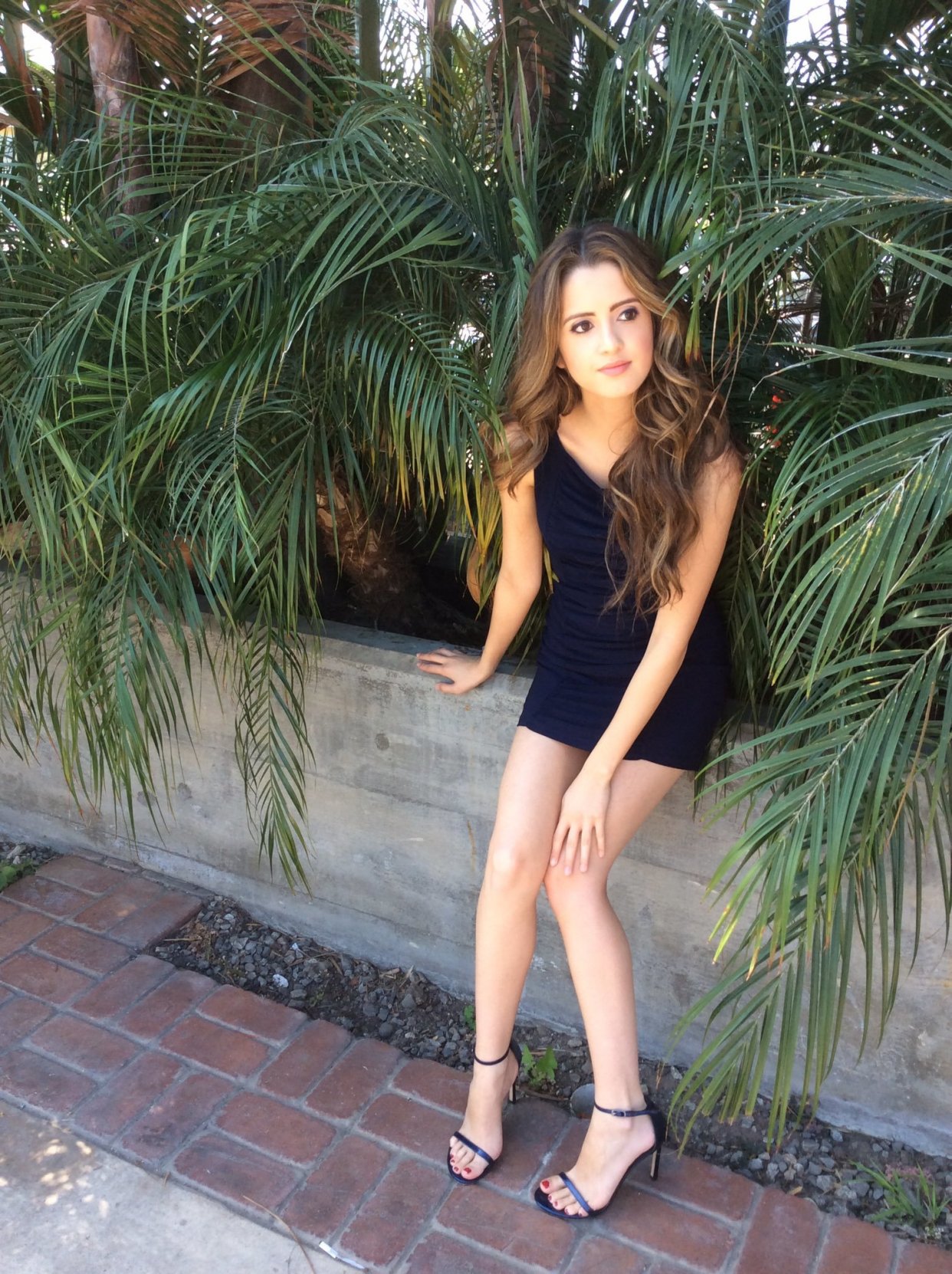 环球美女:劳拉·马拉诺(laura marano)