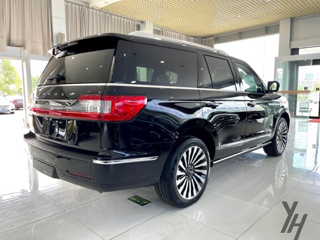 李连杰在美国开的豪车竟然是它!