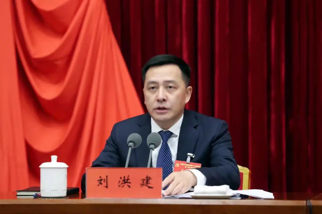 最年轻的省会城市"一把手",曾任南平市市长,履历十分优秀