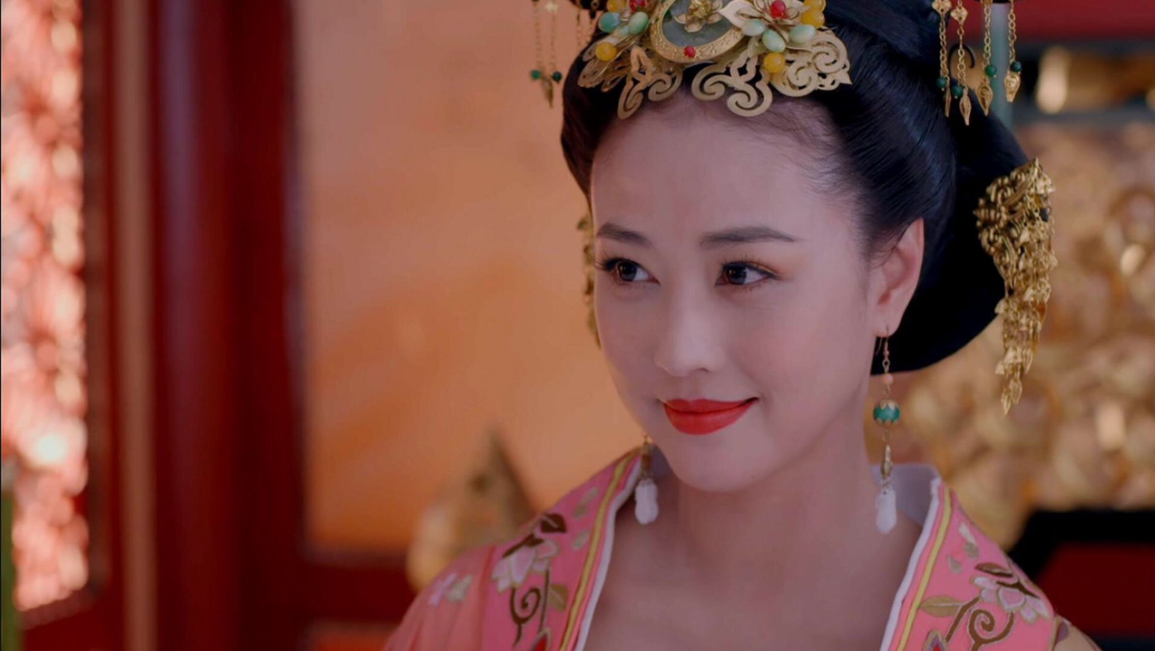 周海媚去世,曾在《倚天屠龙记》中饰演周芷若,赢得广泛赞誉.