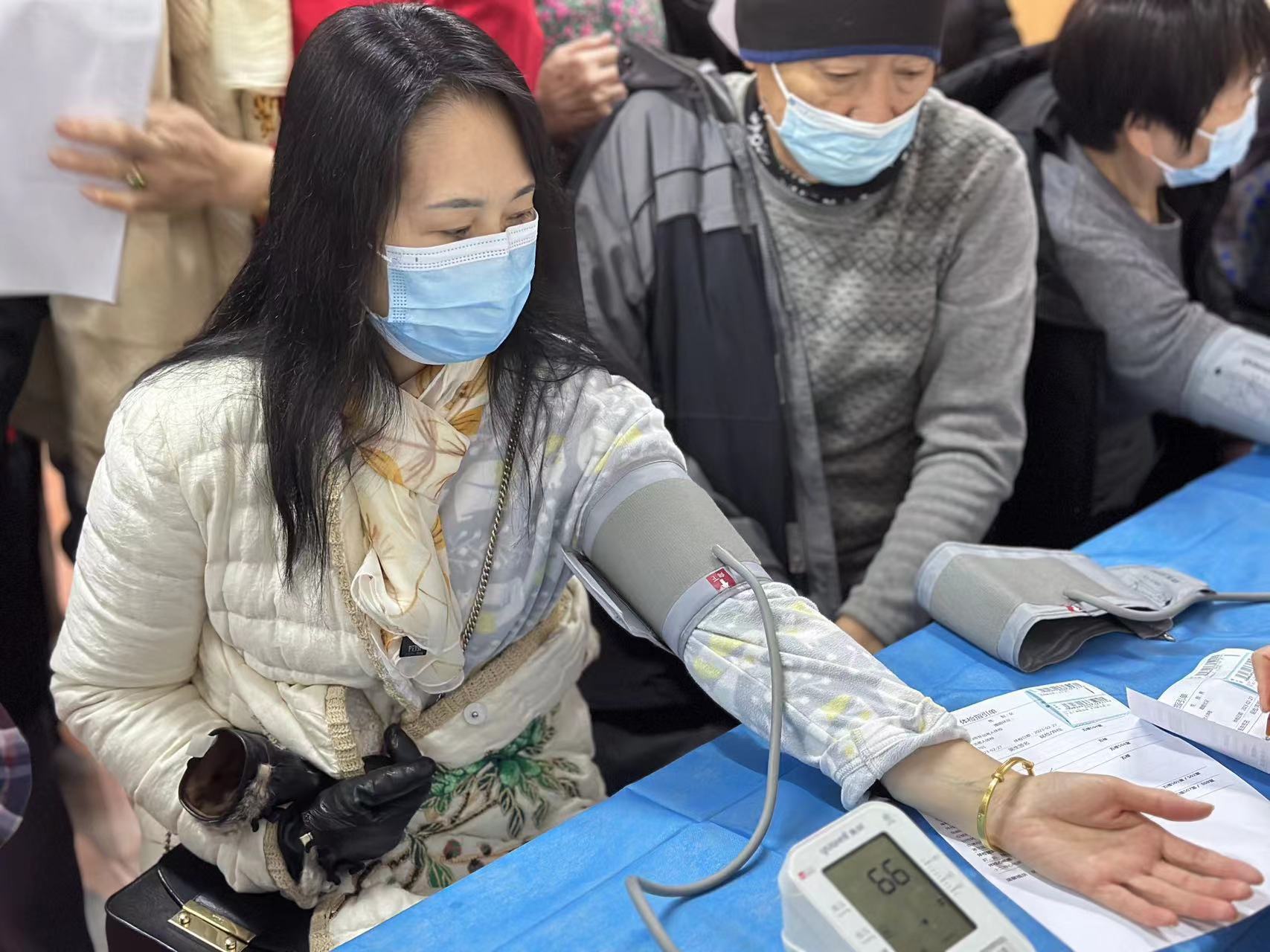 雨花臺區賽虹橋街道安德門社區:健康服務零距離 上門體檢暖人心