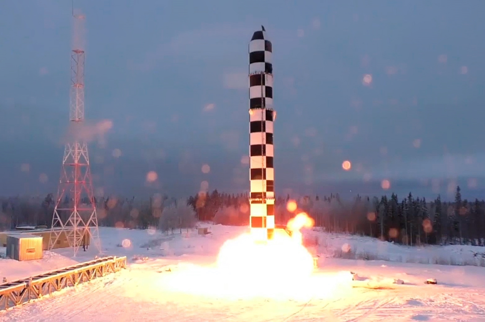 德国率先响应中国倡议!德议员:3.5万美军一个不留,核武也撤走