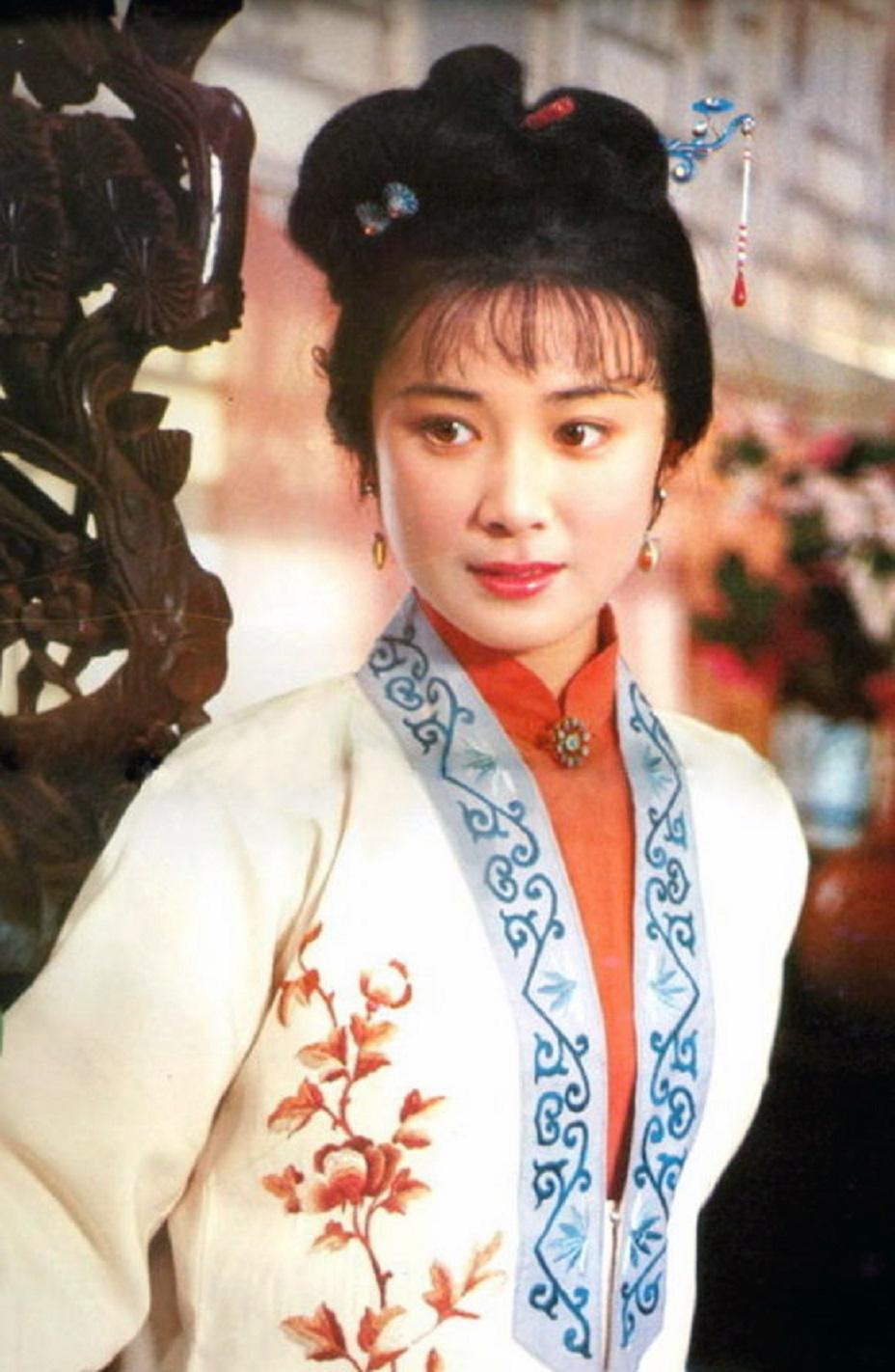 傅艺伟:演过薛宝钗,扮过苏妲己,最美形象是"杨吉儿"