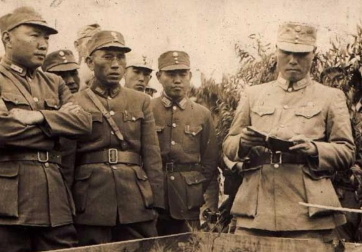 陈中柱将军:身中六弹壮烈牺牲,孕妻独闯敌营,要回头颅守节76年