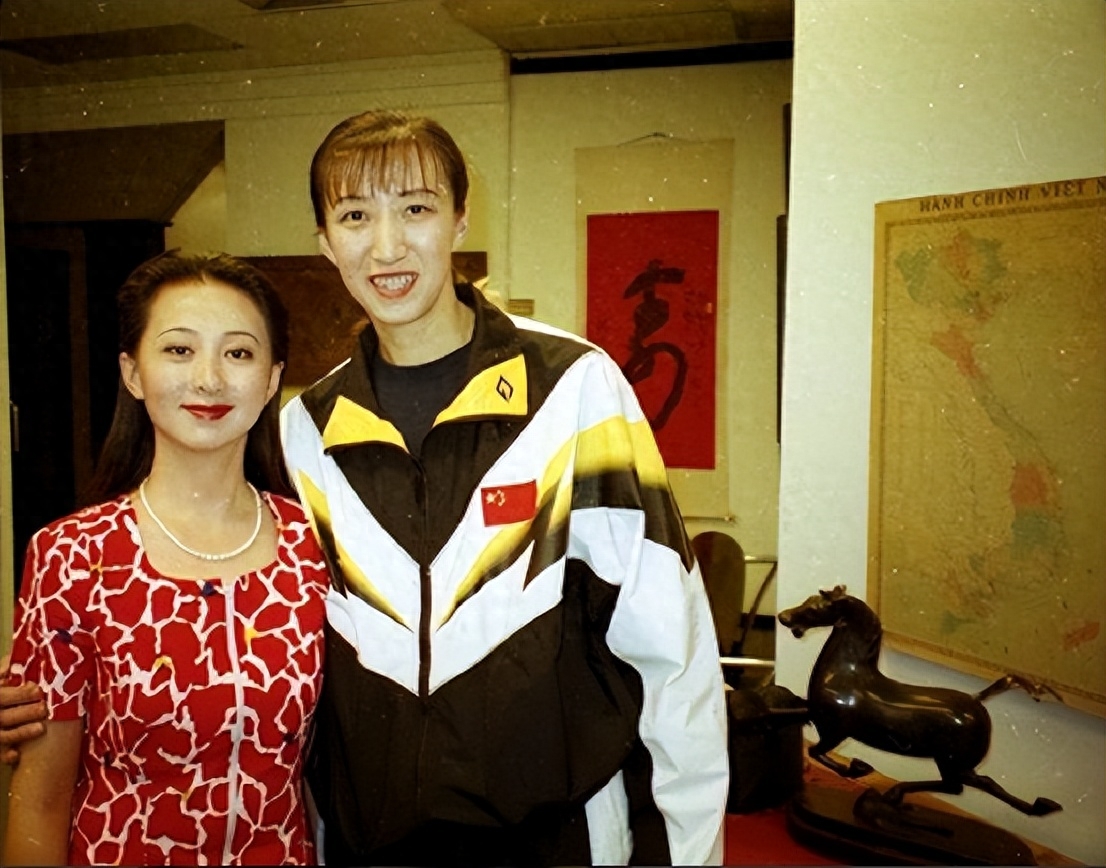 国女排叛徒戏耍郎平叛逃美国被国家队除名如今下场如何