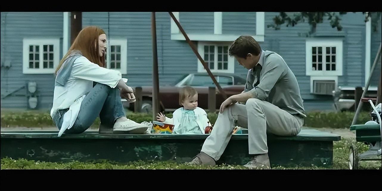 电影《返老还童》:出生时80,然后逐渐接近18,人生会更美好吗?