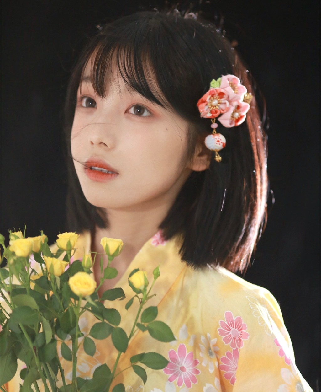 女生过了25岁要注意,学会4个不输整容的小妙招,你也是冻龄女神