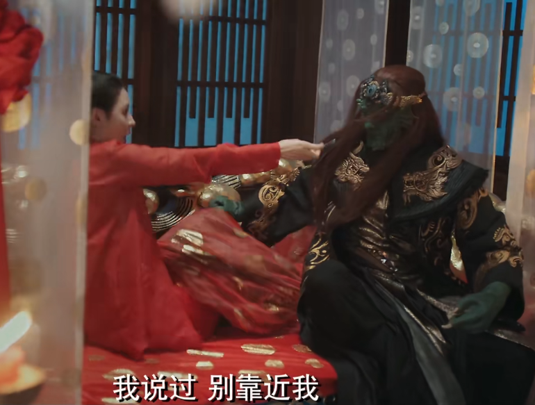 《海大鱼》阿狸追星梦碎,拜了一辈子的海神居被对方强娶!