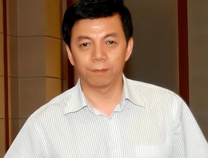 纪实:高福波:贪1亿舍不得吃鸡蛋,年薪百万吃咸菜,直言穷怕了