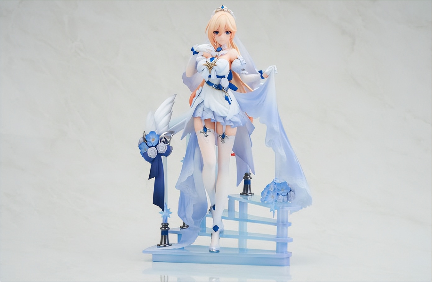 崩坏3:幽兰黛尔十字星的约定手办官图公开 女人味十足的呆鹅