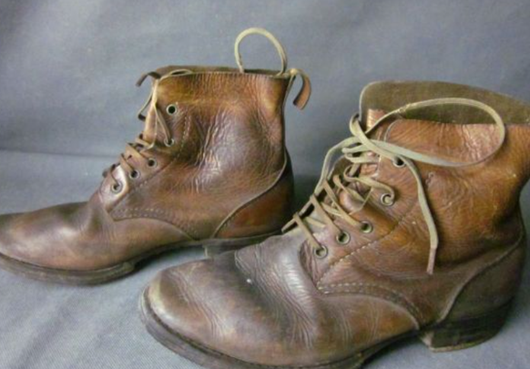 李云龙什么都不怕,为何看到日军穿的是胶鞋,就立马下令撤退?