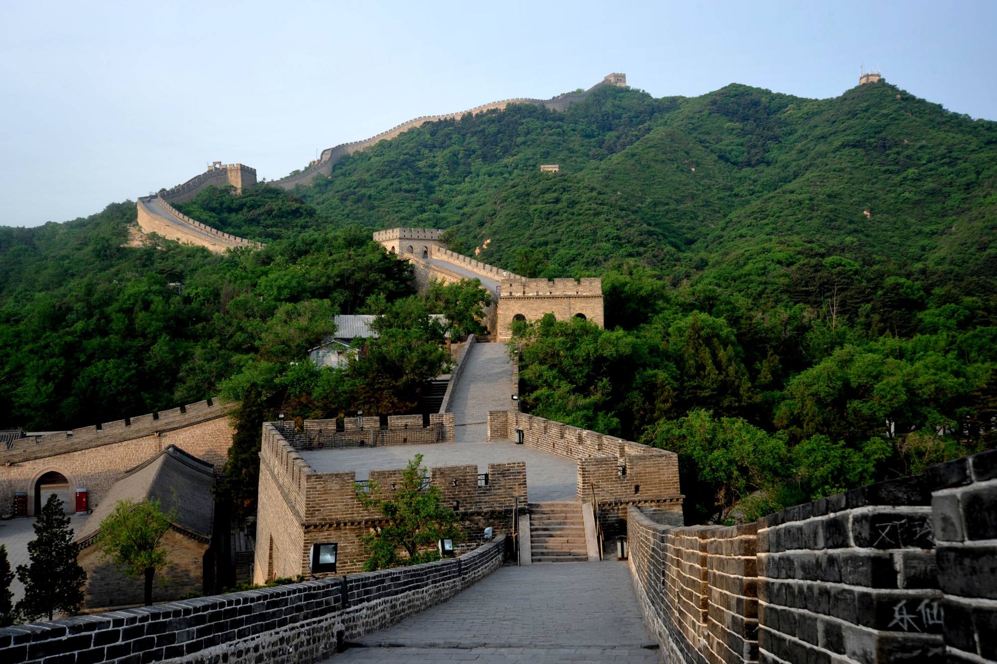 北京一景区走红,地势险峻,居高临下,是旅游游玩胜地
