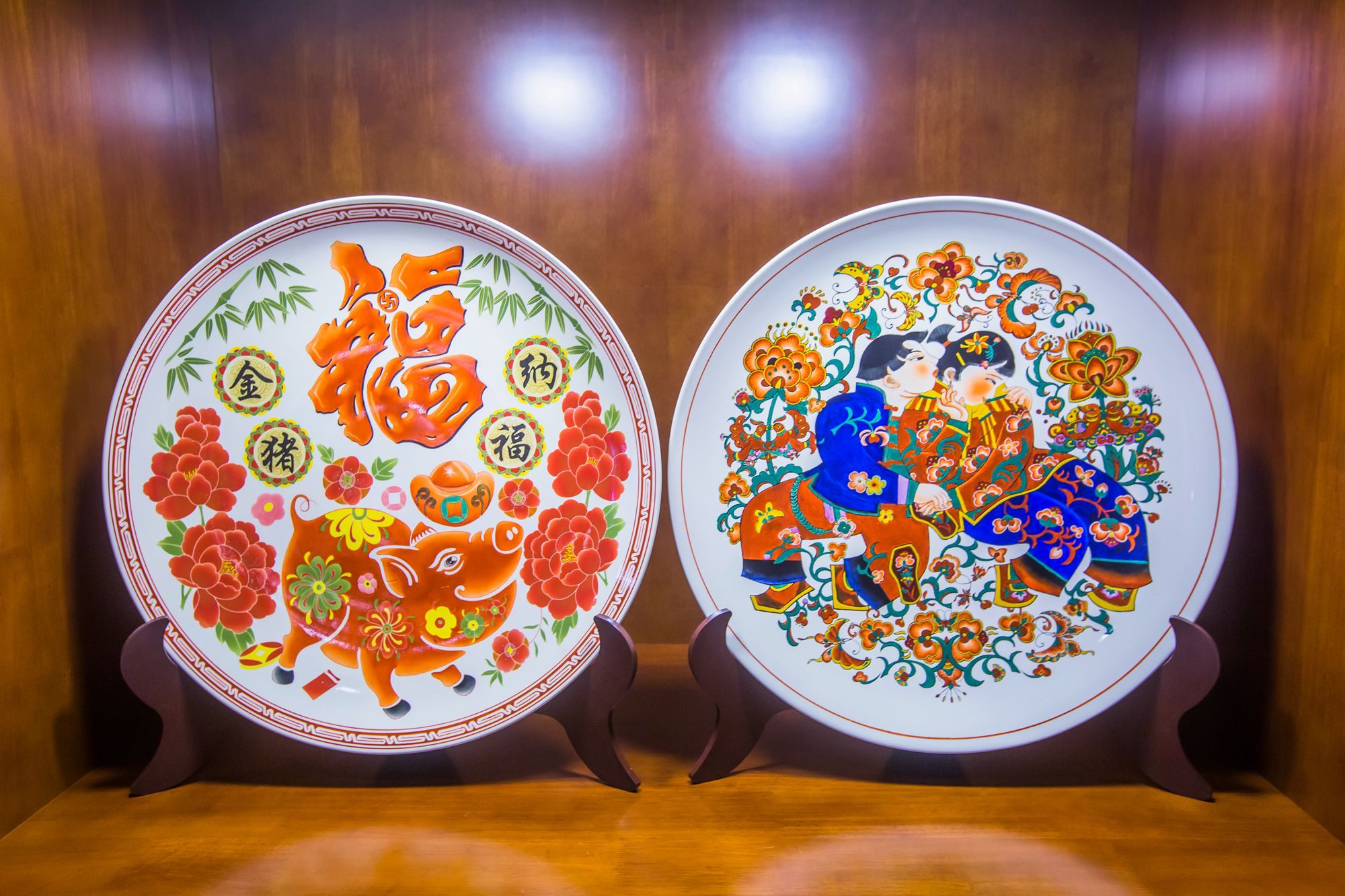 山西长治八义窑,红绿彩瓷器的诞生地,是中国陶瓷史上第一抹彩虹