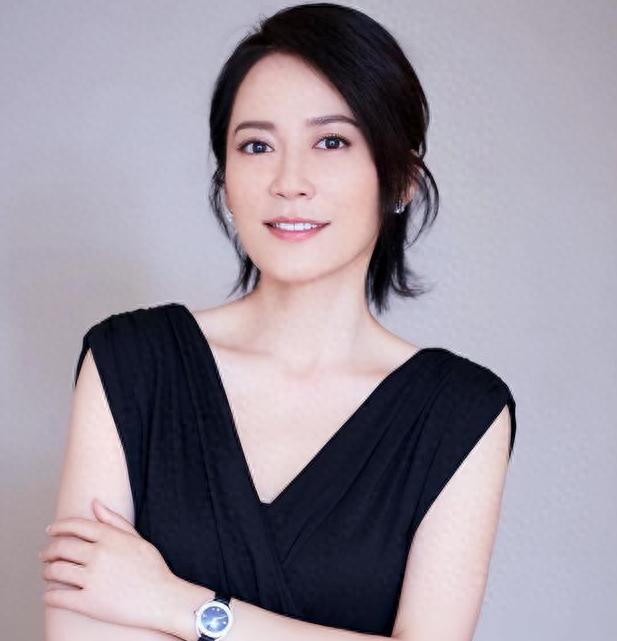 俞飞鸿:年龄越大越迷人,但她为何这么多年一直保持单身?