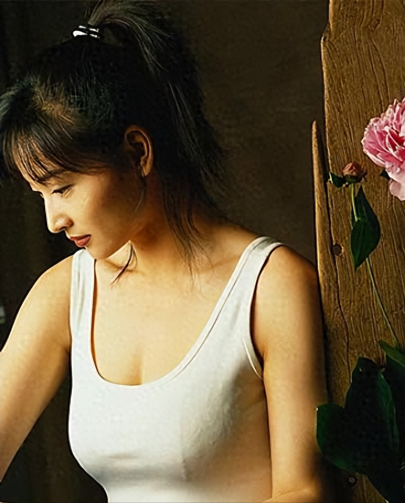 于莉:命运多舛的传奇女星