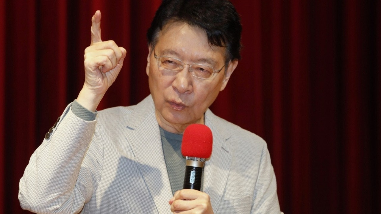 台军驾直升机叛逃山东舰?王裕庆:那个老古董,解放军军博都不要