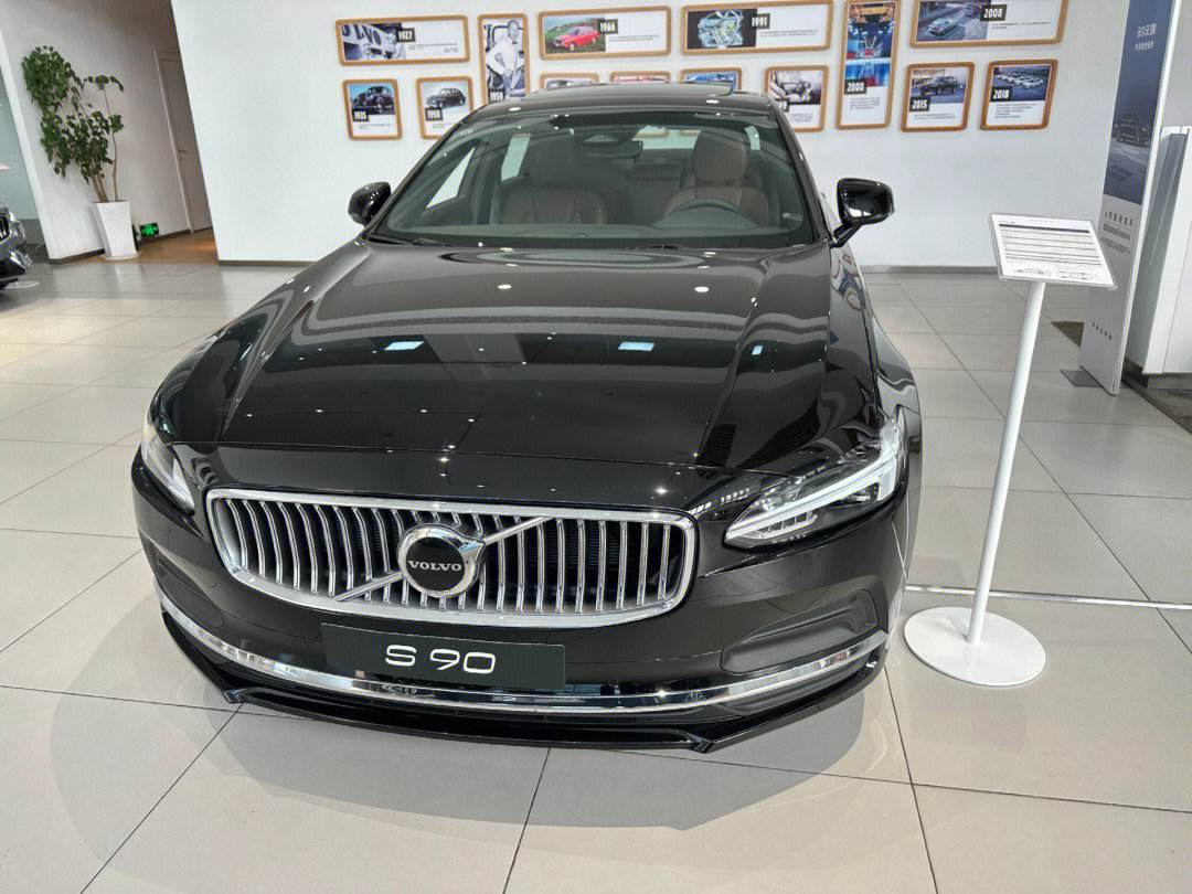 沃尔沃作为豪华车,跟奔驰,宝马相比,算是豪华品牌吗?