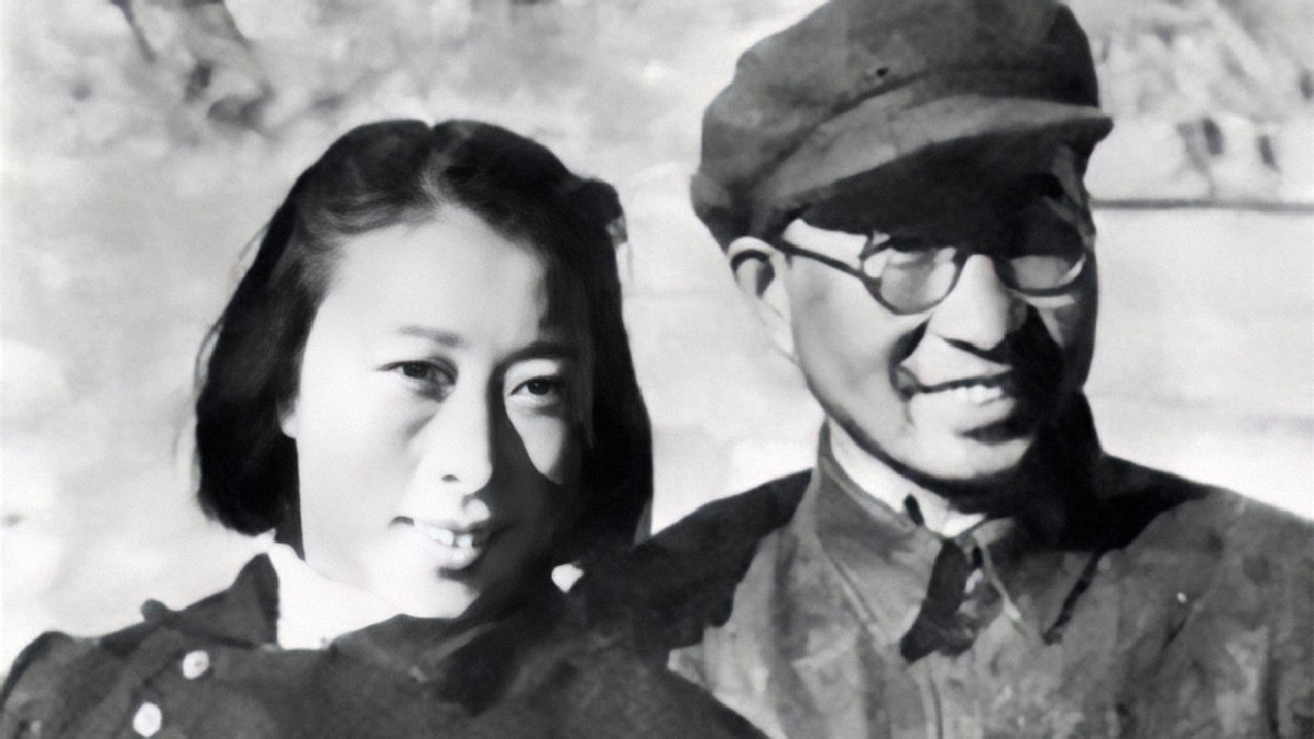 1992年,陈赓妻子傅涯赴台,十几辆车接她,傅涯:不知该上哪辆车