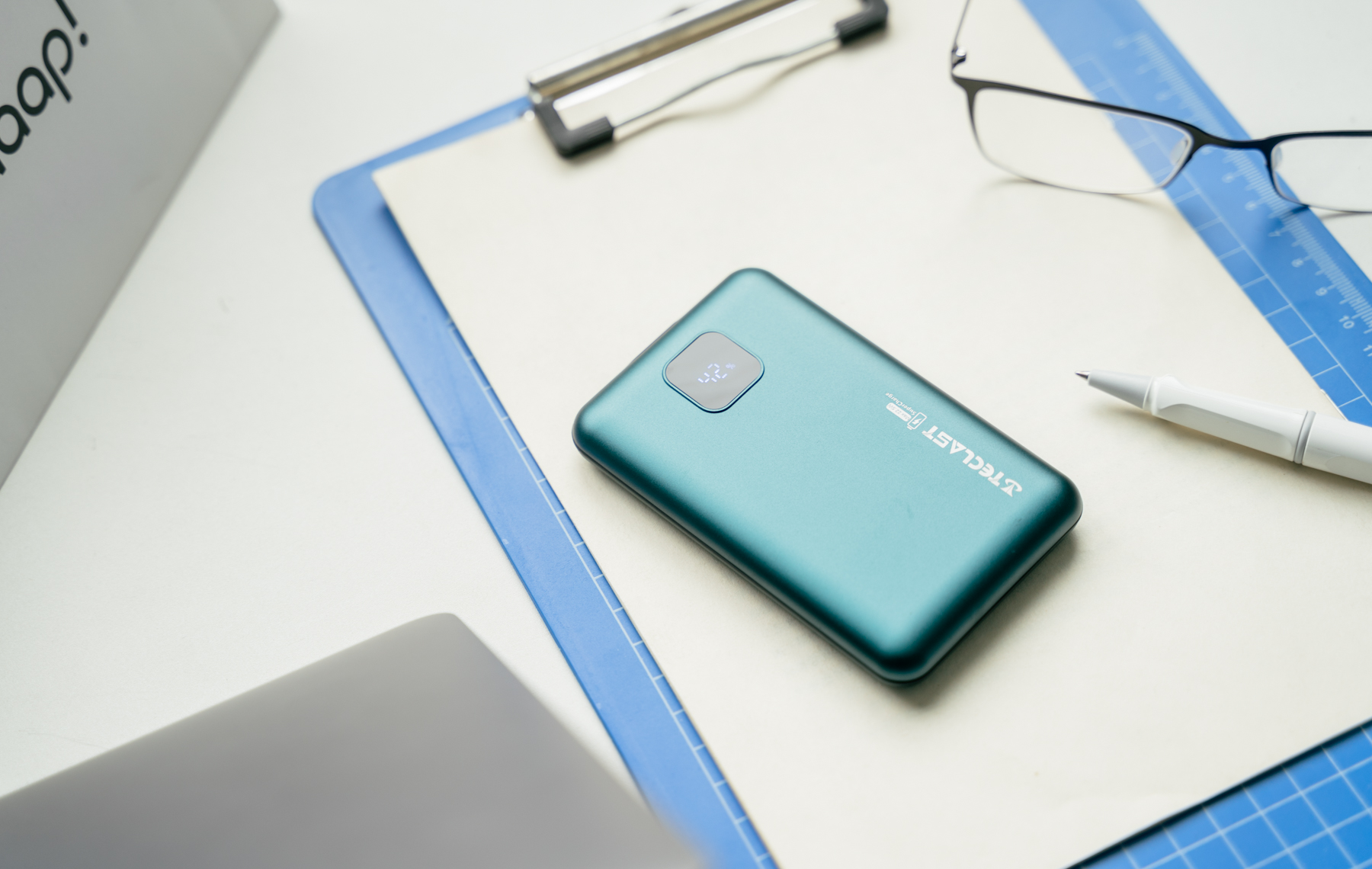 轻薄实用,台电x10 pro充电宝体验