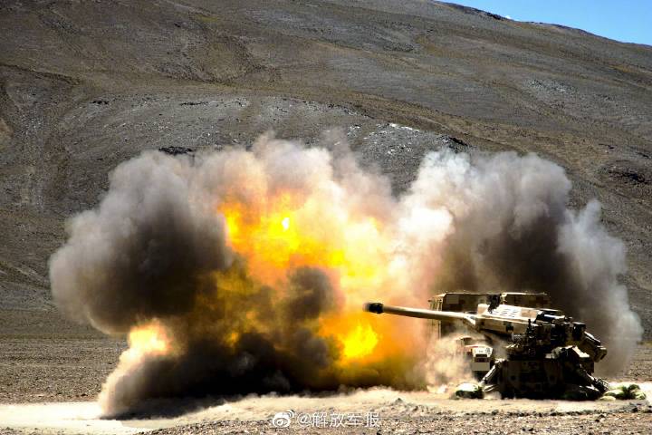 真·炸裂!近距离感受实弹射击满屏烈焰