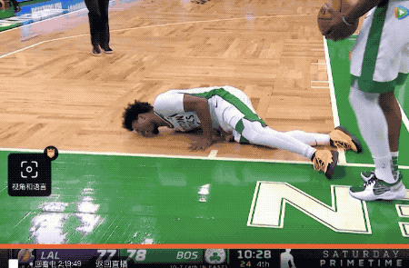 斯玛特核磁共振结果出炉 球迷留言一片欢腾 对阵湖人痛苦倒地离场